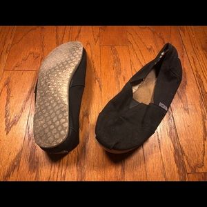 Toms Men’s Shoes - Black Canvas Slipons
